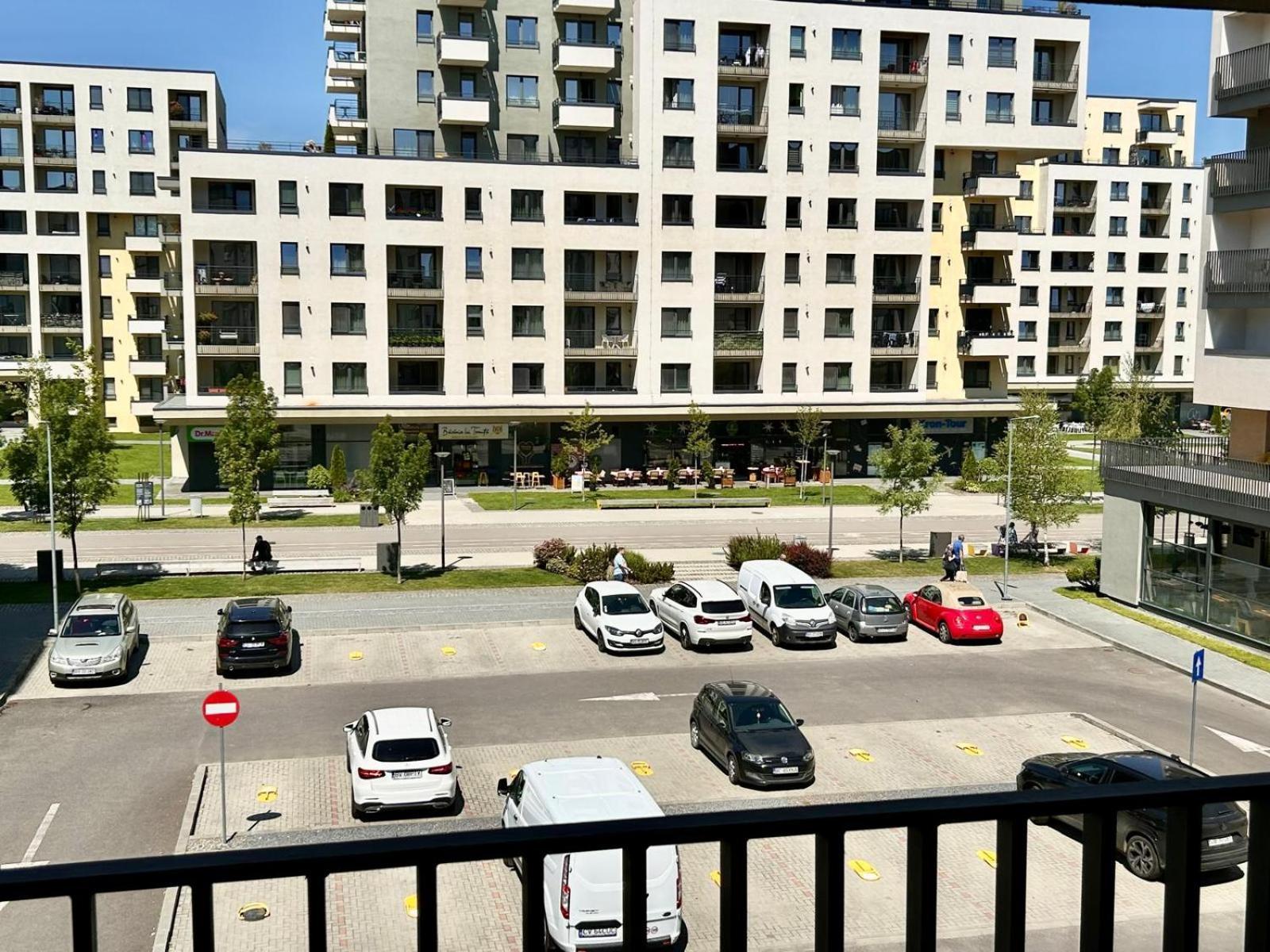 Jad - Luxury 3 Rooms & 2 Rooms Apartments In Kasper, Near Coresi Mall Brașov Exterior foto