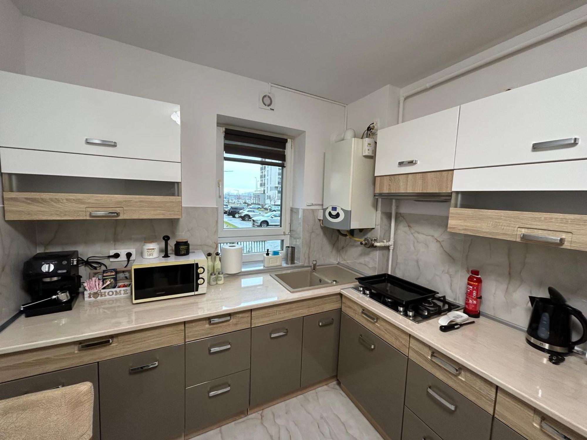 Jad - Luxury 3 Rooms & 2 Rooms Apartments In Kasper, Near Coresi Mall Brașov Exterior foto