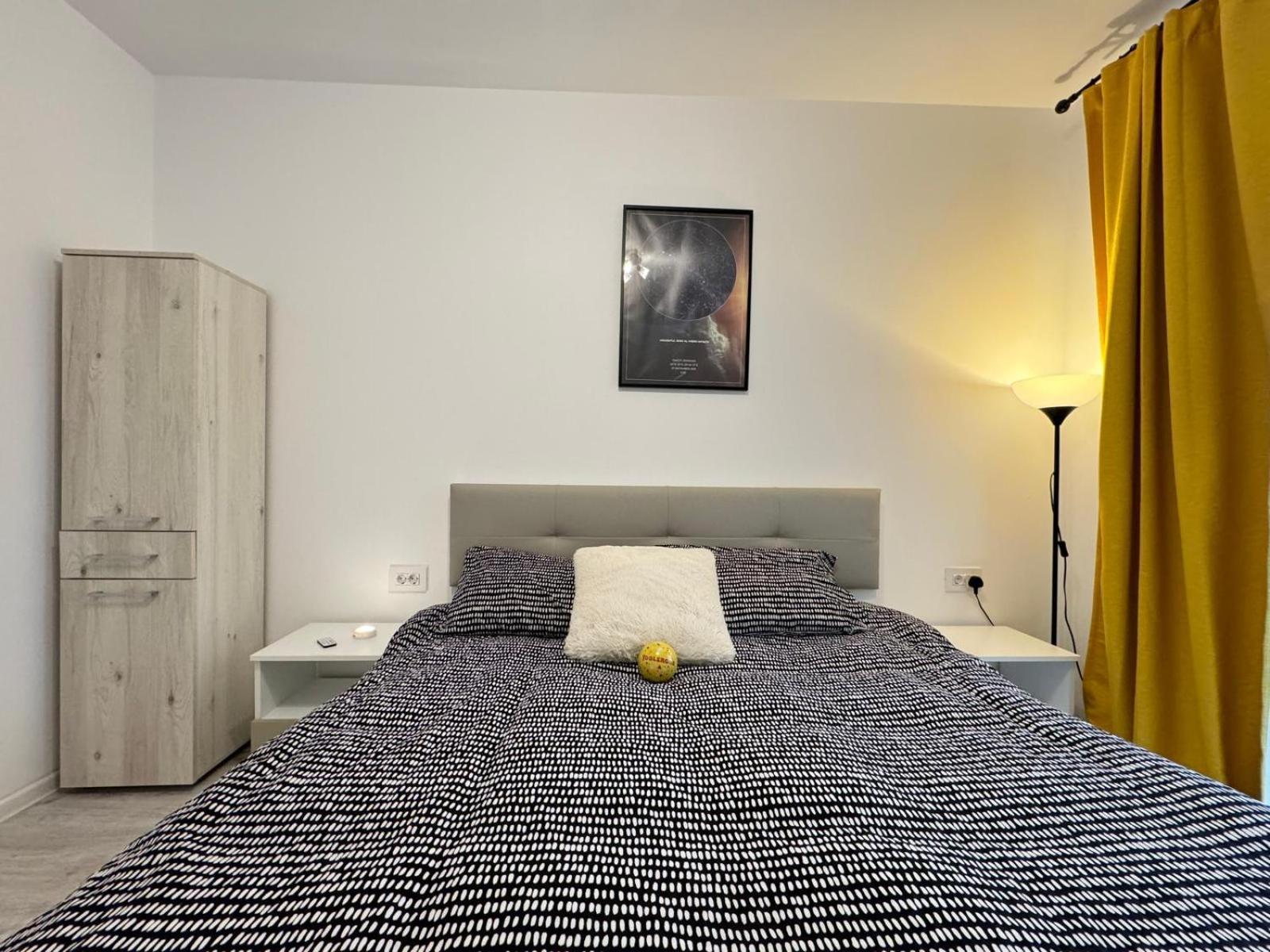 Jad - Luxury 3 Rooms & 2 Rooms Apartments In Kasper, Near Coresi Mall Brașov Exterior foto