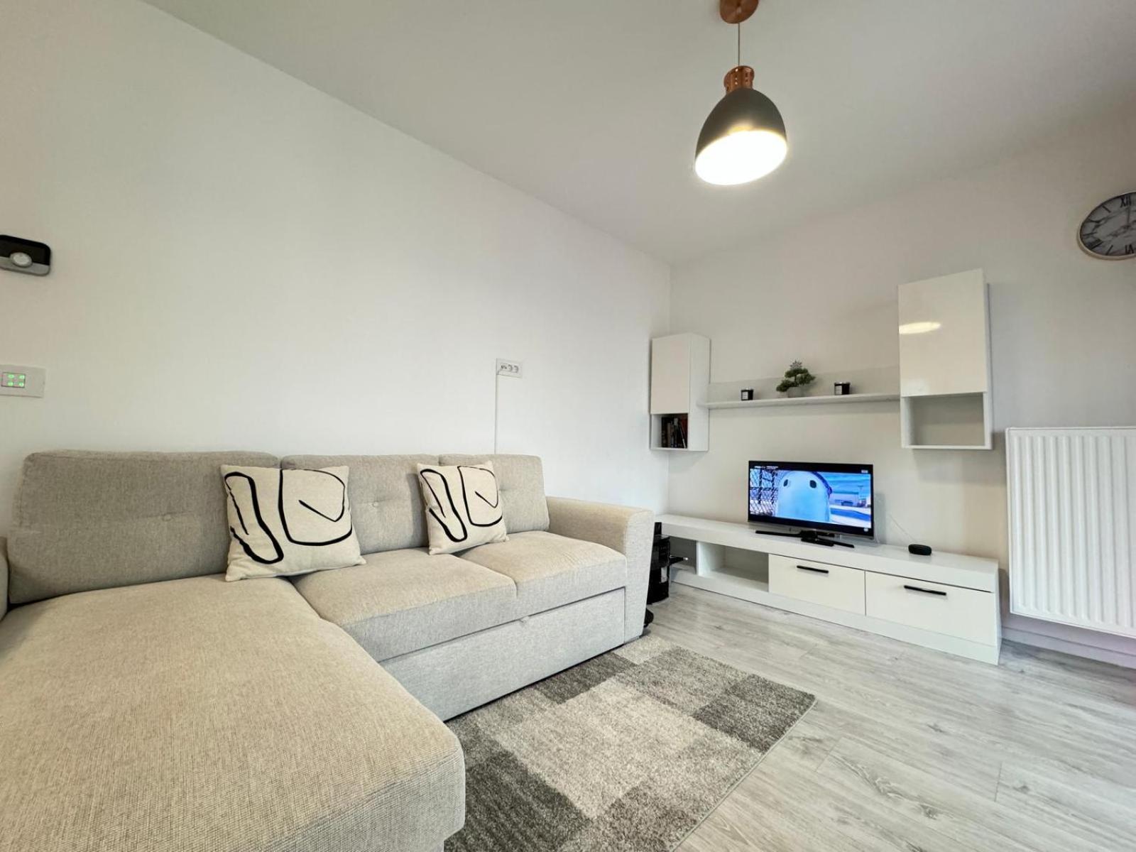 Jad - Luxury 3 Rooms & 2 Rooms Apartments In Kasper, Near Coresi Mall Brașov Exterior foto